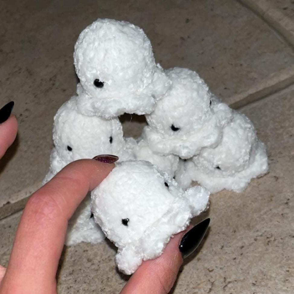 Crochet Kit Baby Ghostie (Pattern Included)