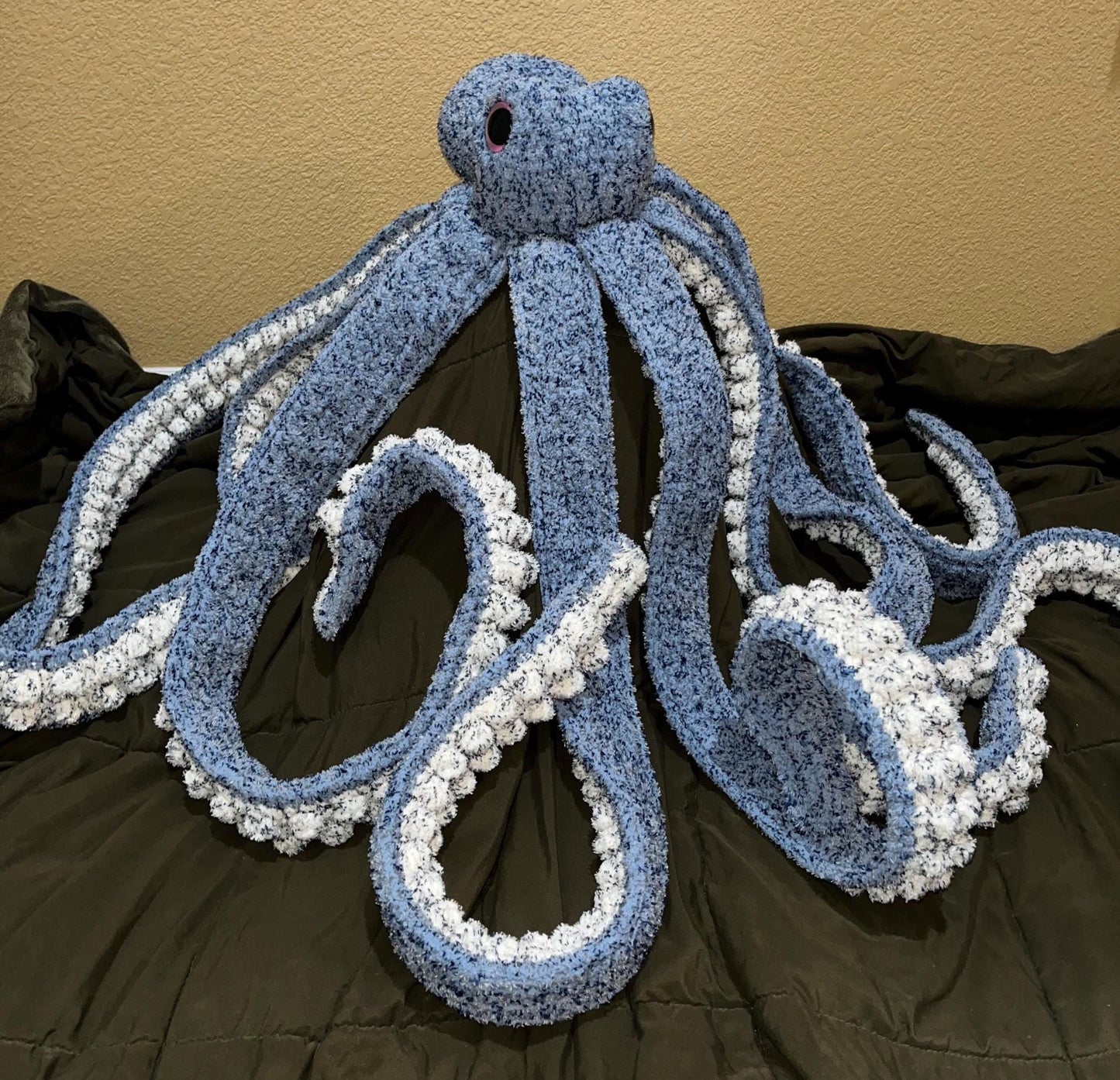 Lazuli the Giant Octopus No Sew Crochet Pattern