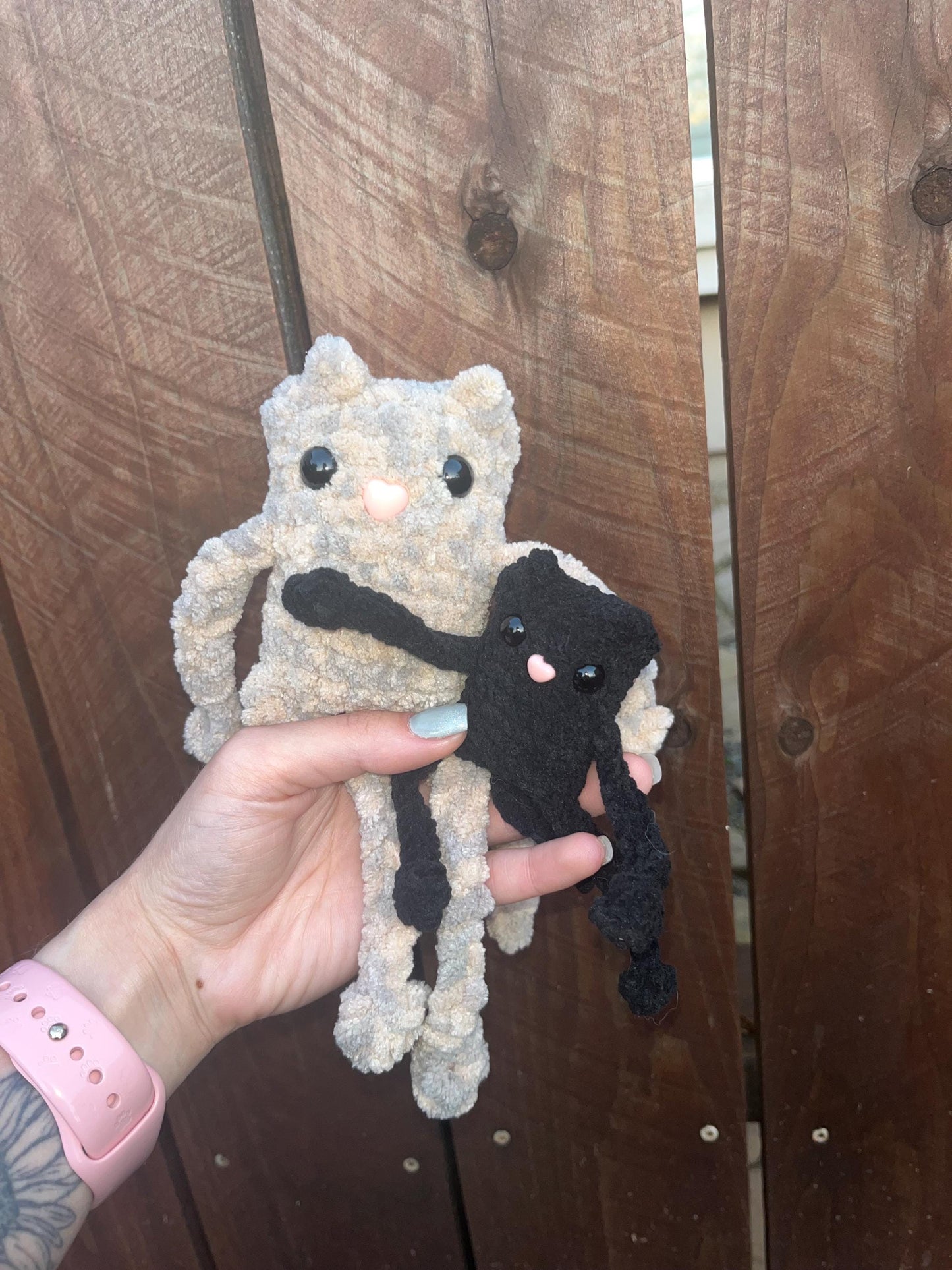 Leggy Kitty No-Sew Crochet Pattern